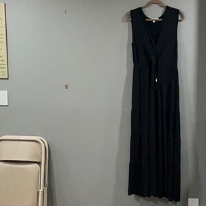 Elegant Black Sleeveless Dress